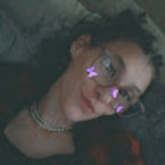 Meet your Posher, Shawna - Picture 1 of 1